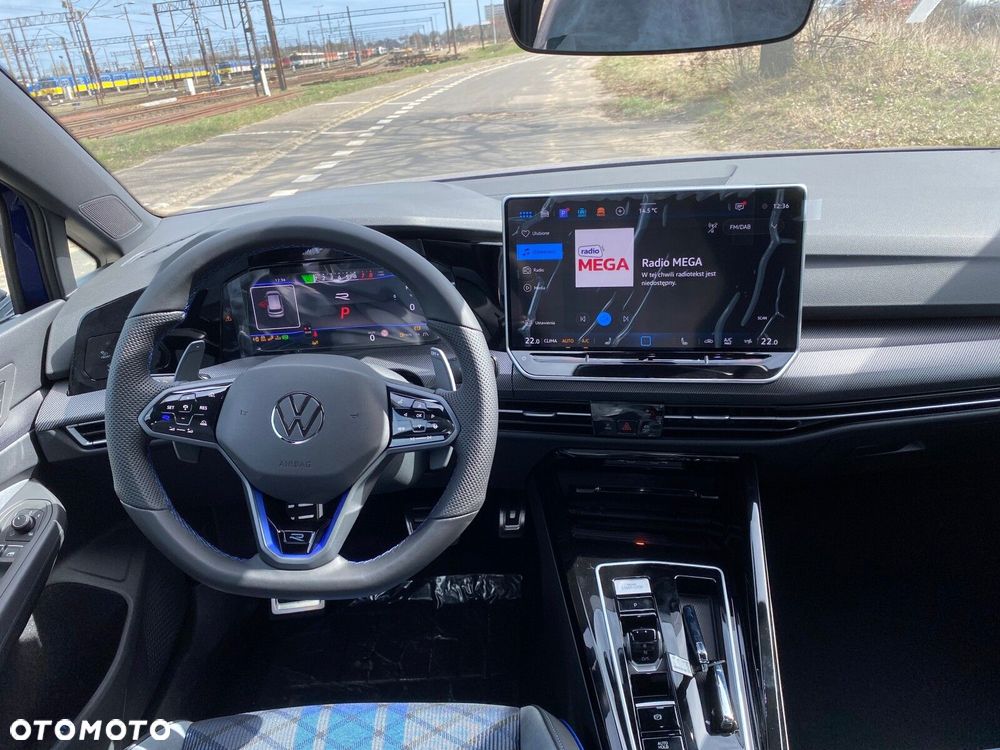 Volkswagen Golf 2.0 TSI 4Motion R DSG - 11