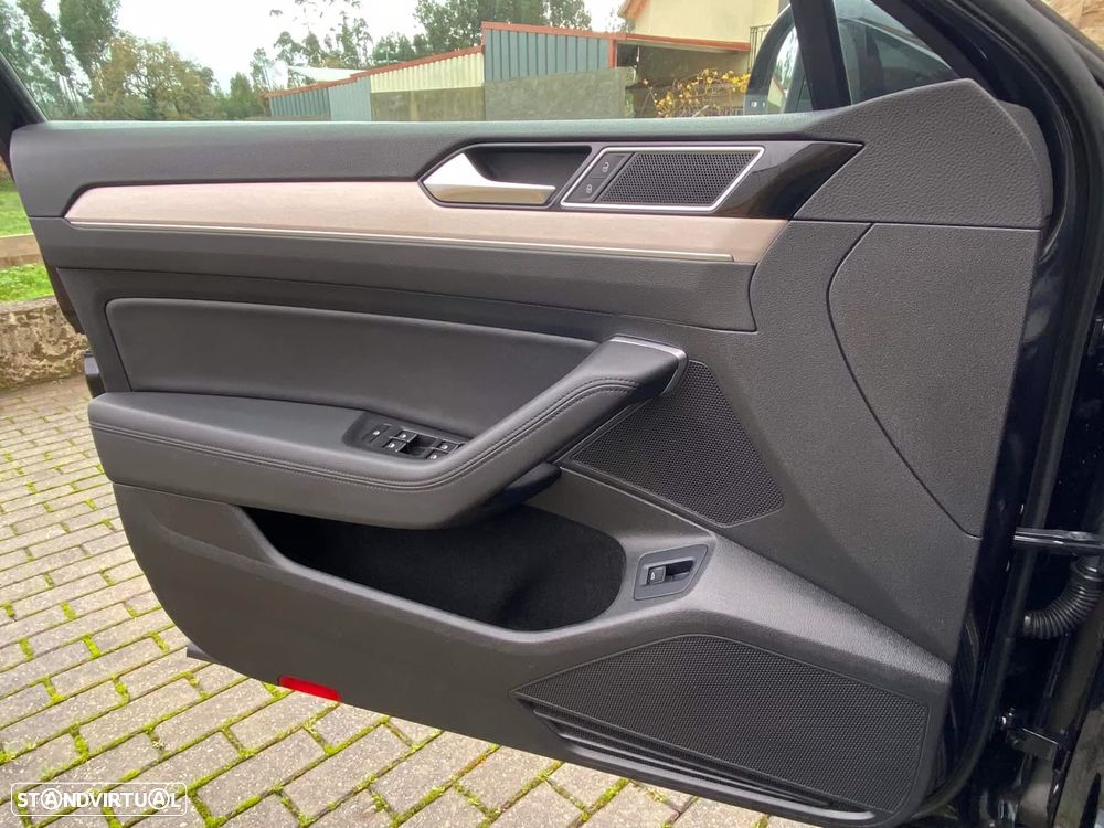 VW Passat Variant 2.0 TDI Confortline - 10