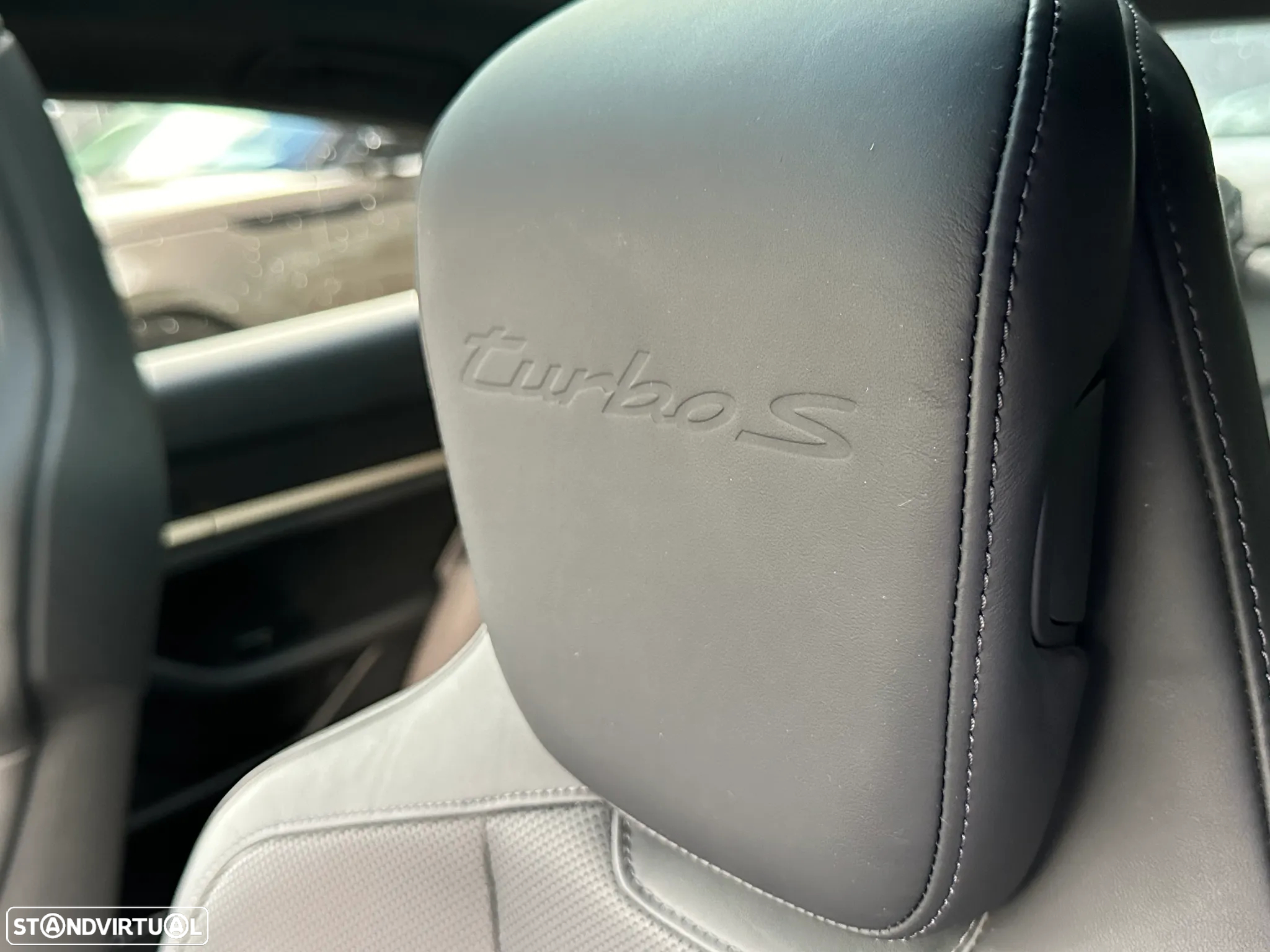 Porsche Taycan Turbo S - 37