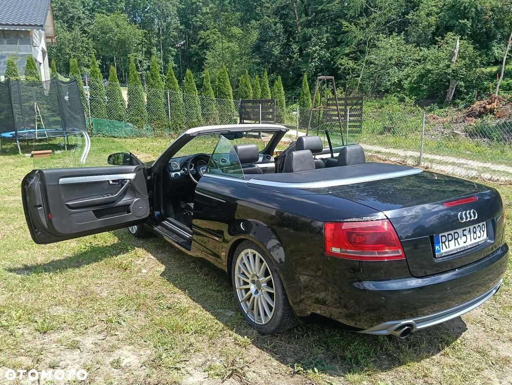 Audi A4 Cabrio - 8