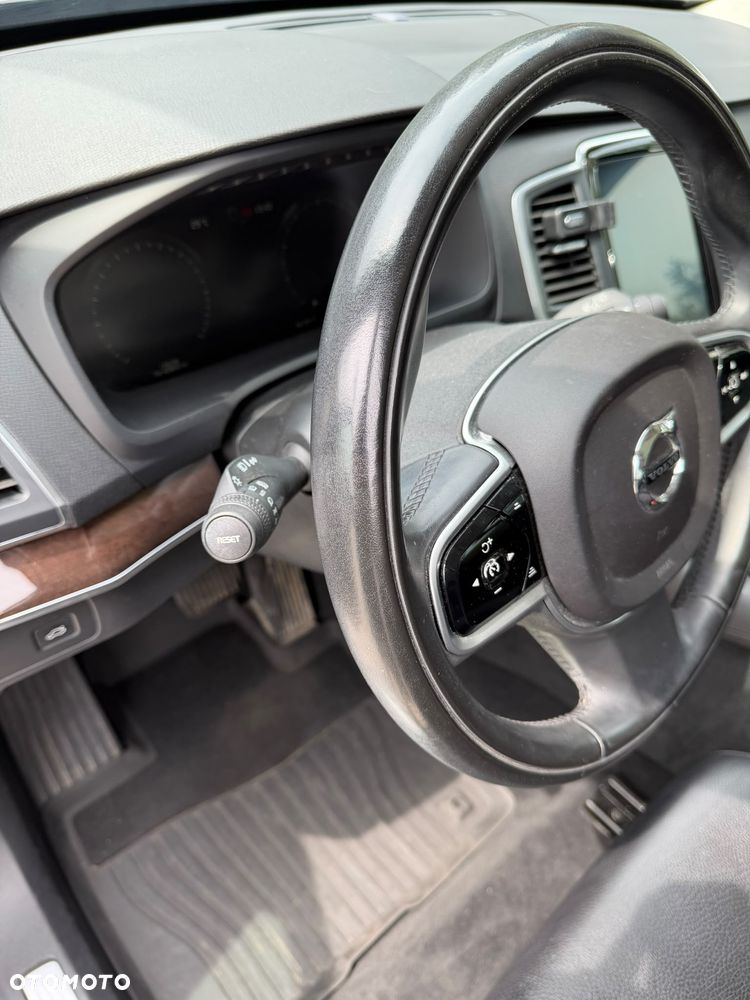 Volvo XC 90 T6 AWD Geartronic Momentum - 21
