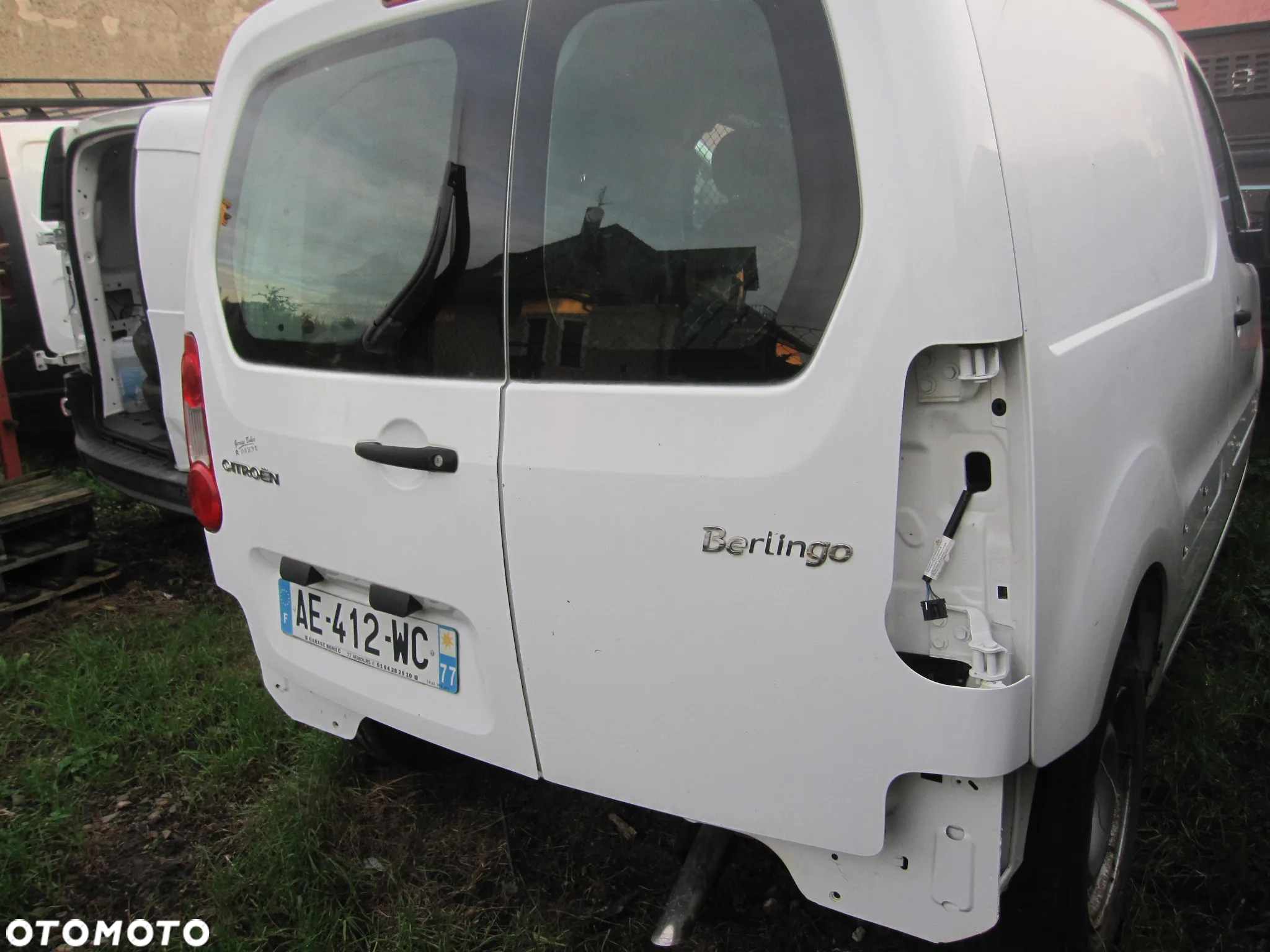 berlingo iii drzwi tylne zero rdzy - 2