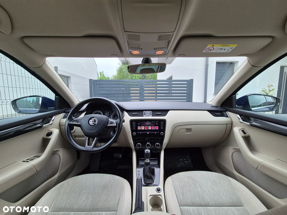 Skoda Octavia 1.6 TDI DSG Style - 12