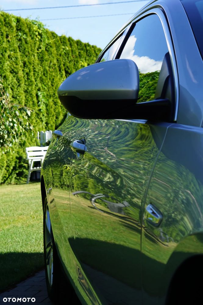 Opel Insignia - 34