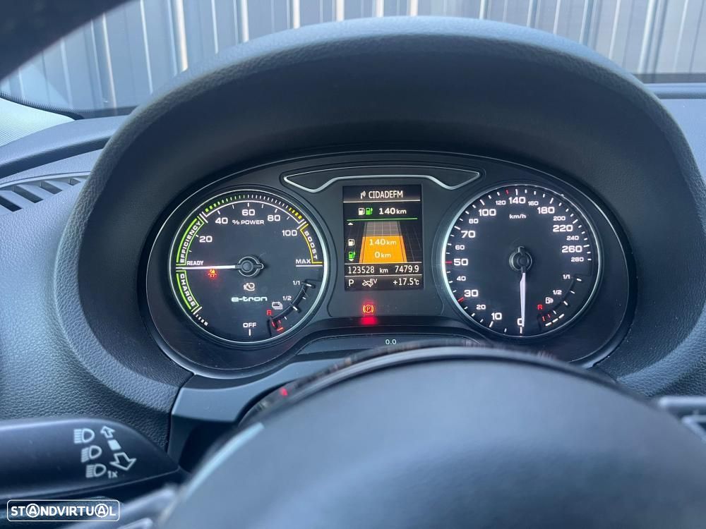 Audi A3 Sportback e-tron 1.4 TFSI Sport S tronic - 12