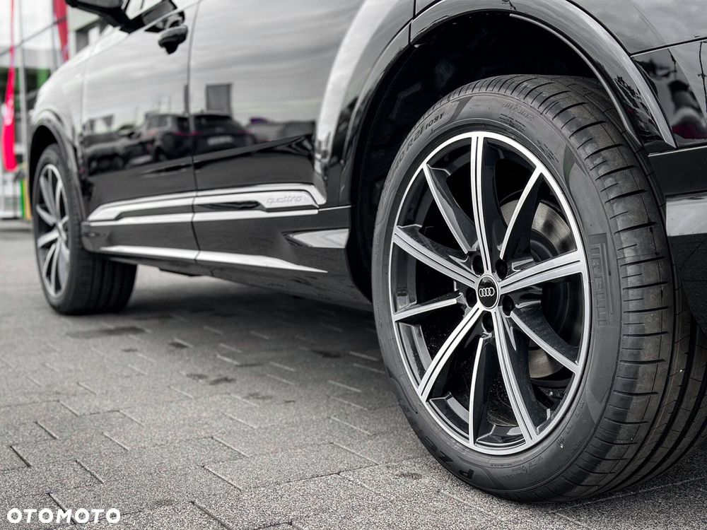 Audi Q7 - 8