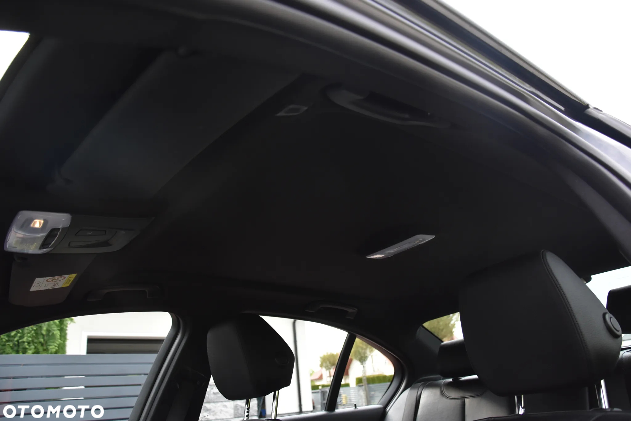 BMW Seria 3 320i Edition M Sport Shadow - 37