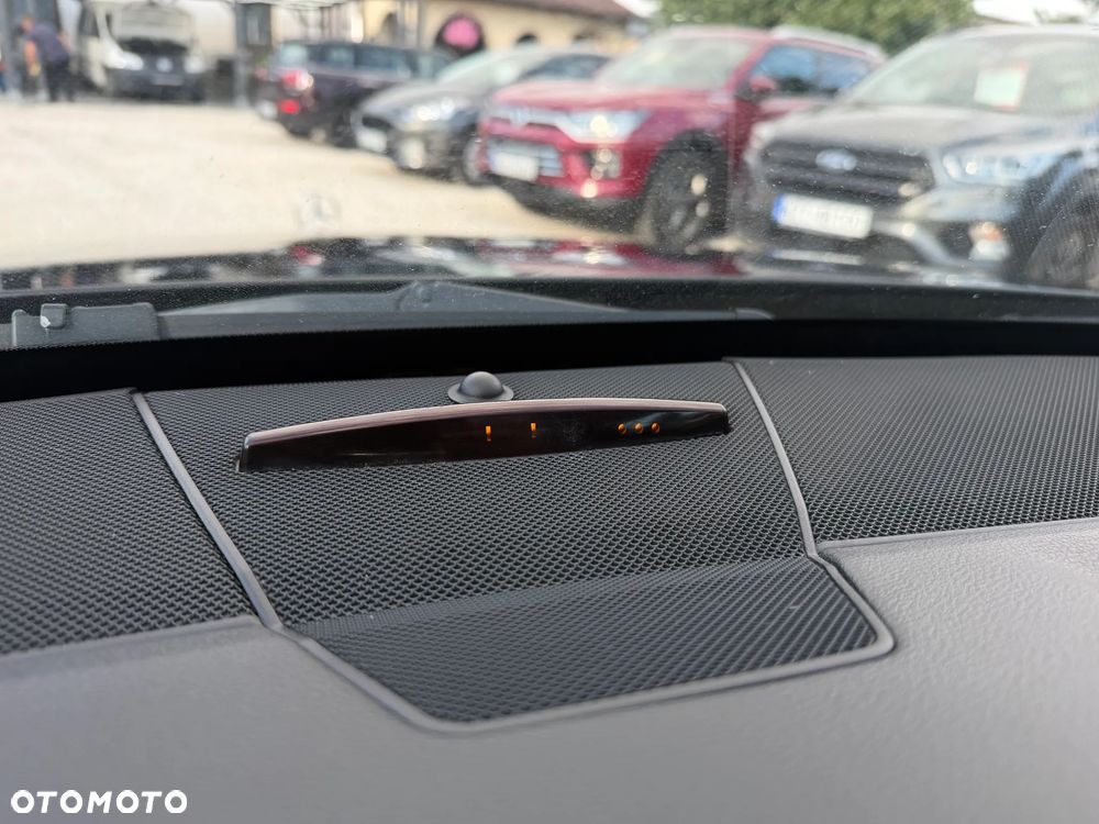 Mercedes-Benz Klasa E 220 BlueTEC 7G-TRONIC Avantgarde - 27