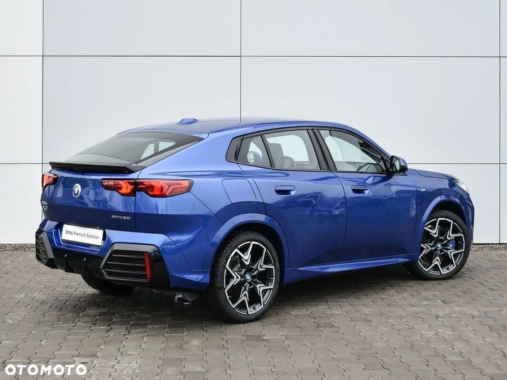 BMW iX2 eDrive20 66.5kWh M Sport Edition - 2