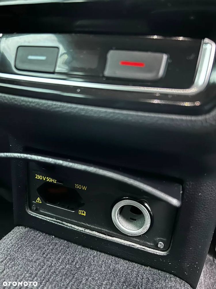 Volkswagen Passat 2.0 TDI (BlueMotion Technology) Highline - 13