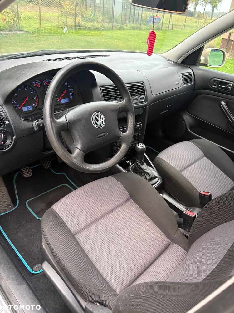 Volkswagen Golf - 9
