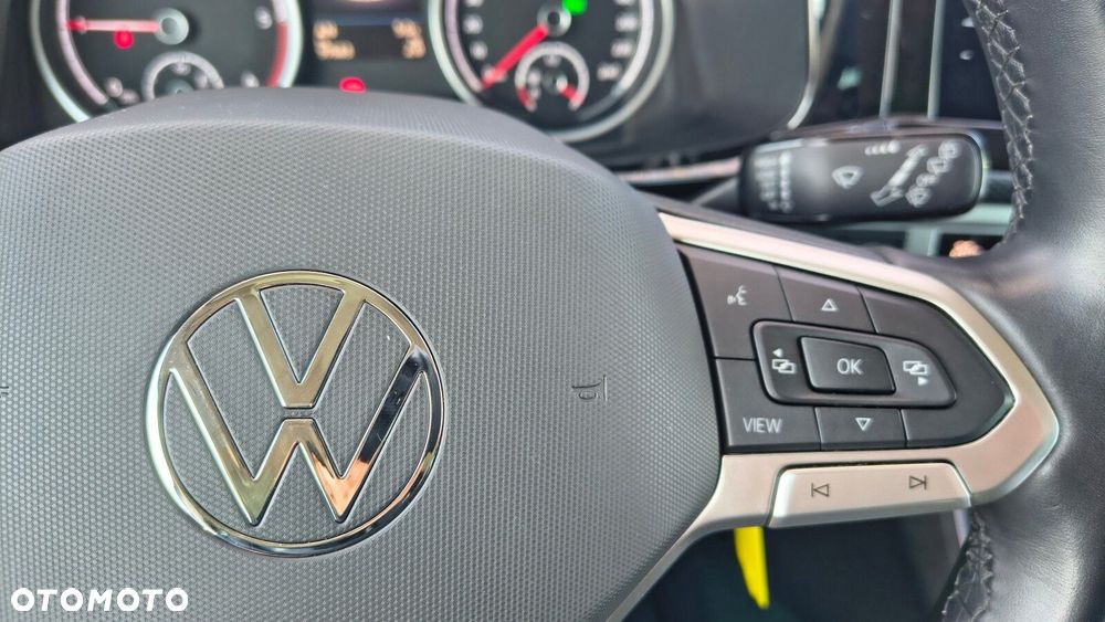 Volkswagen Multivan - 17