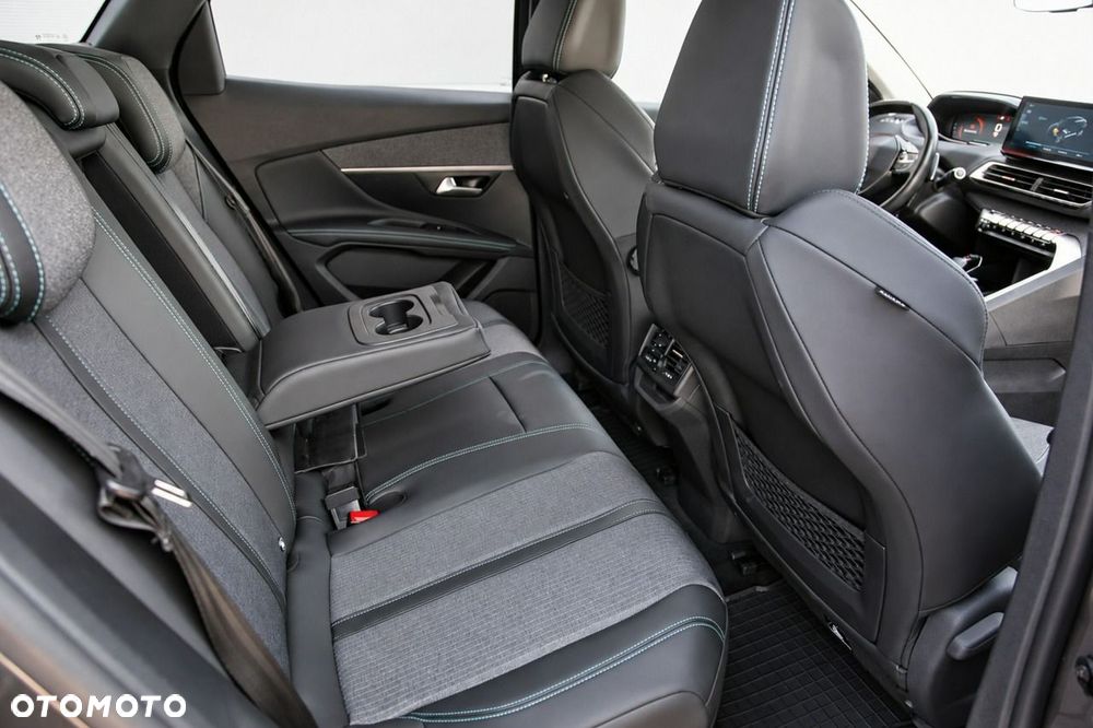 Peugeot 3008 1.6 PureTech Hybrid PHEV Allure Pack S&S EAT8 - 25