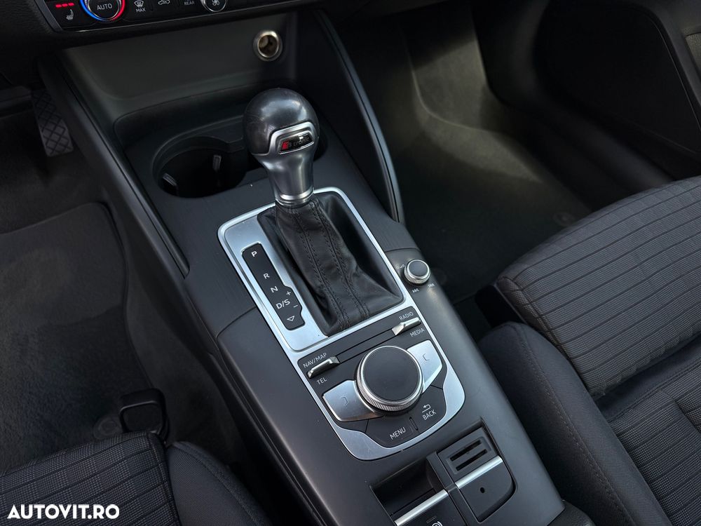 Audi A3 2.0 TDI ack S tronic S line Sportpaket - 8