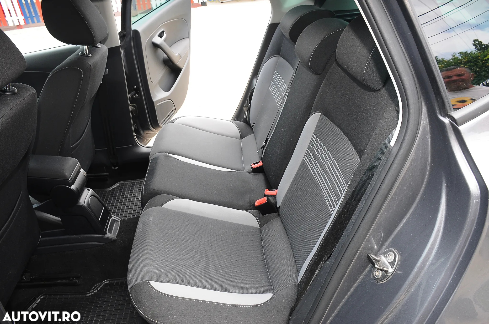 Volkswagen Polo 1.6 TDI DPF BMT Comfortline - 8