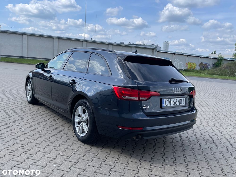 Audi A4 Avant - 10