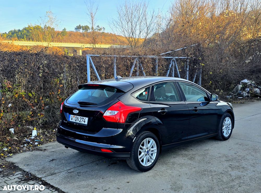 Ford Focus - 12