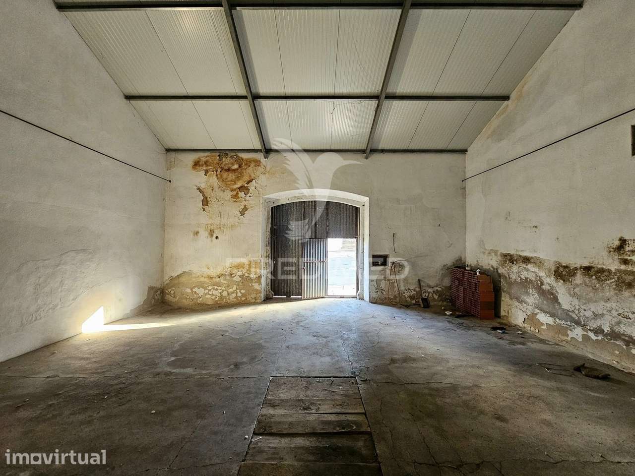 Garagem e Armazém com 246 m² no Centro de Castro Verde - Grande imagem: 4/16
