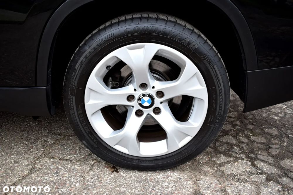 BMW X1 xDrive18d xLine - 9