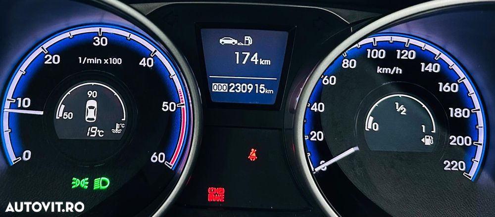 Hyundai ix35 1.7 CRDI 2WD blue Style - 26