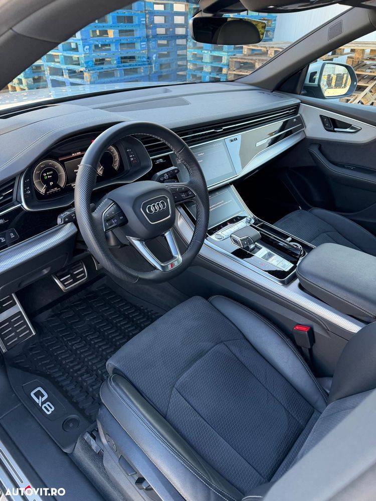 Audi Q8 - 11