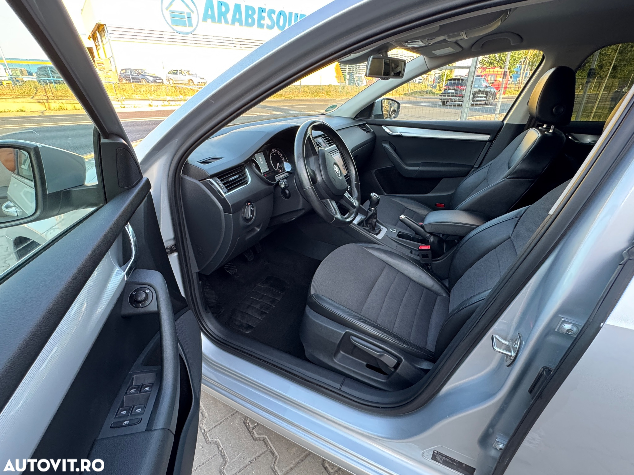 Skoda Octavia 1.4 TSI ELEGANCE - 5