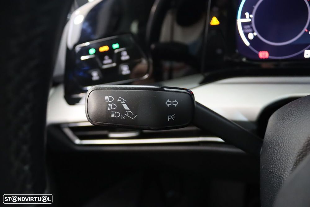 VW Golf 2.0 TDI Life - 13