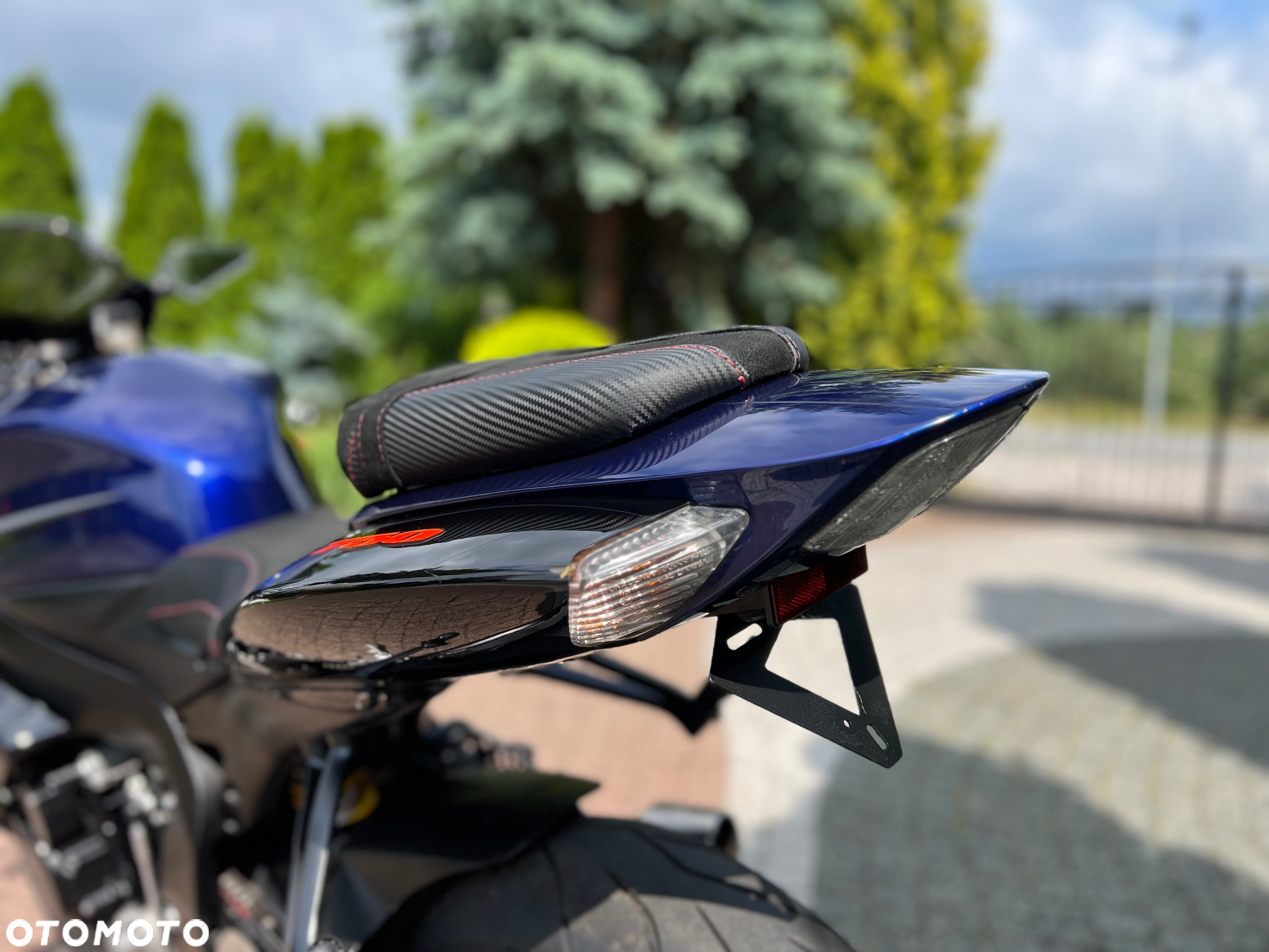 Suzuki GSX-R - 19