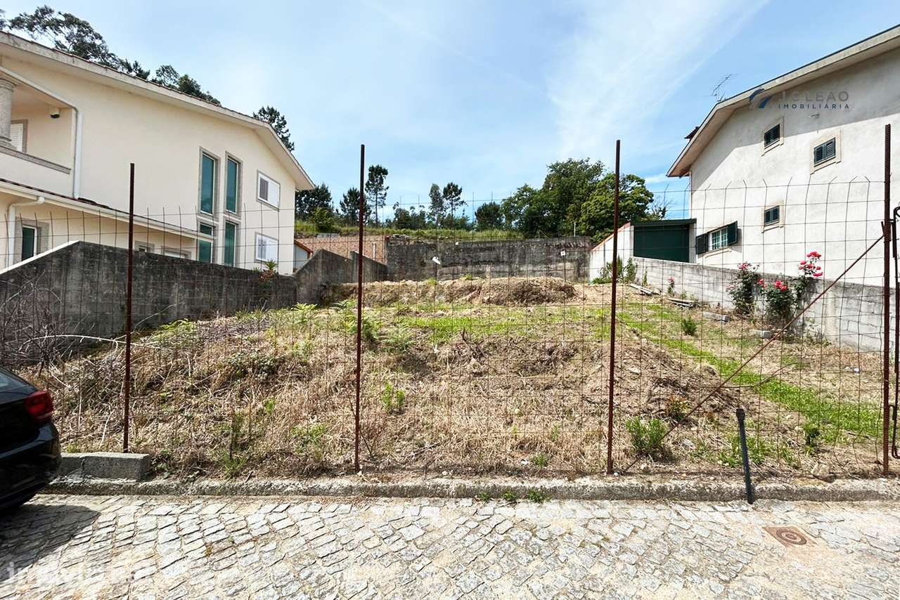 Terreno para Construção de Moradia de 4 Frentes - Grande imagem: 3/9
