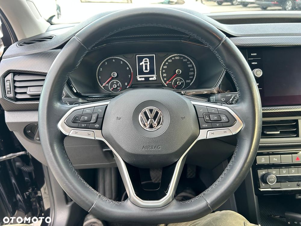Volkswagen T-Cross - 28