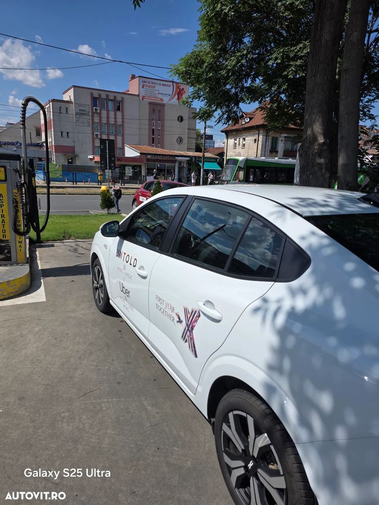 DACIA Logan 2023 — imagine 2