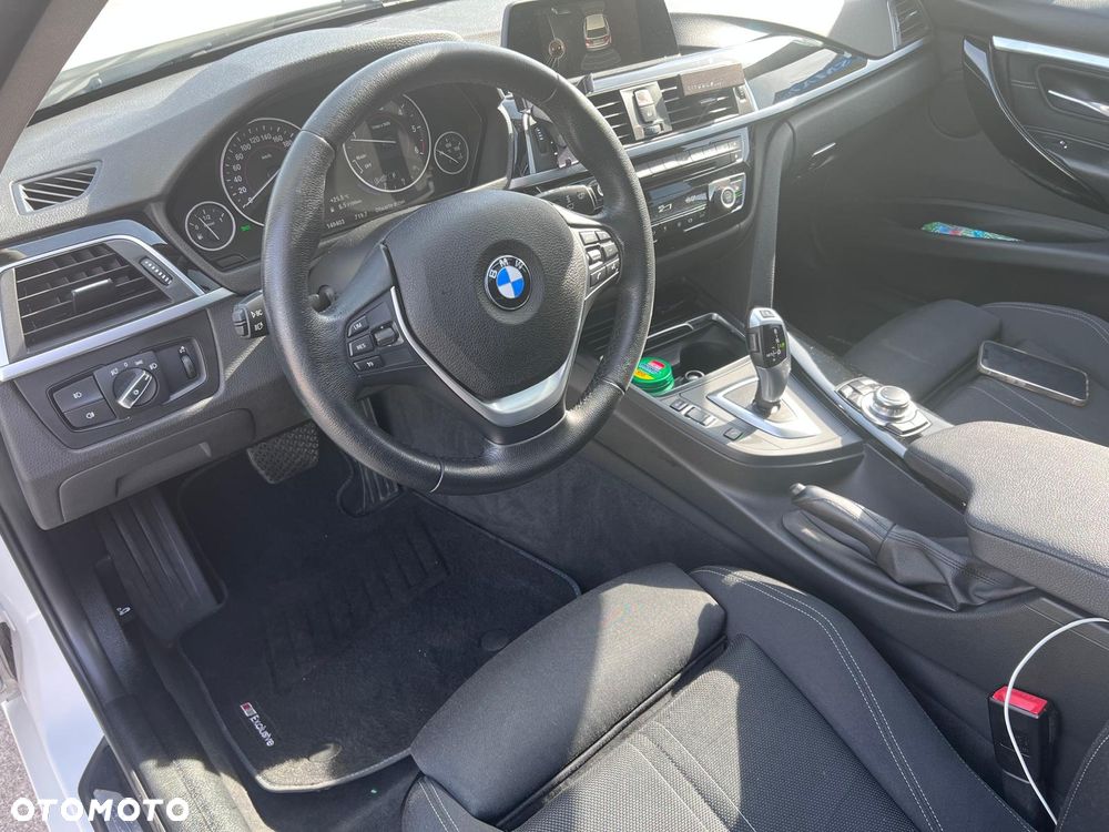 BMW Seria 3 320d xDrive Advantage sport - 9