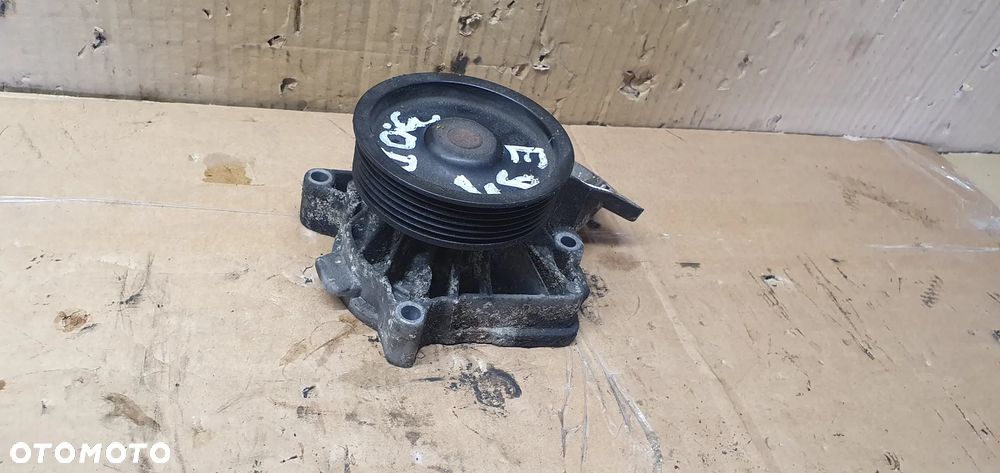 Pompa wody płynu BMW 3 E91 3.0D 7790045 - 4