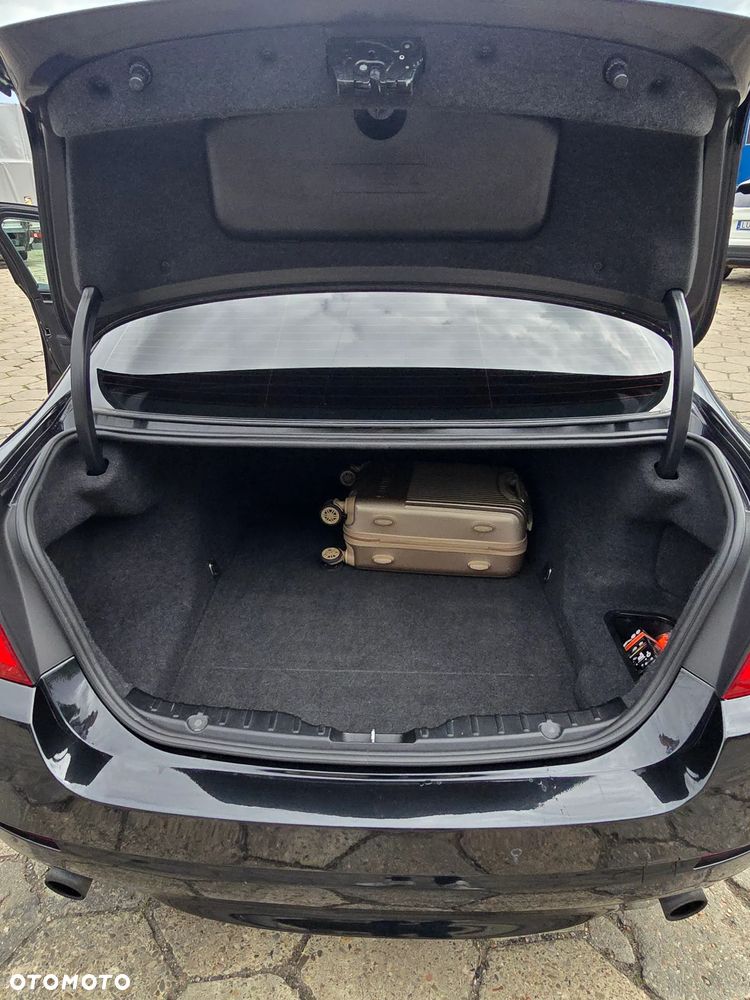 BMW Seria 5 535i - 14