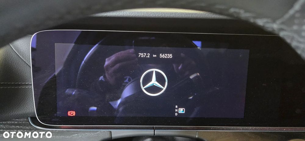 Mercedes-Benz CLS 300 d 4-Matic AMG - 11