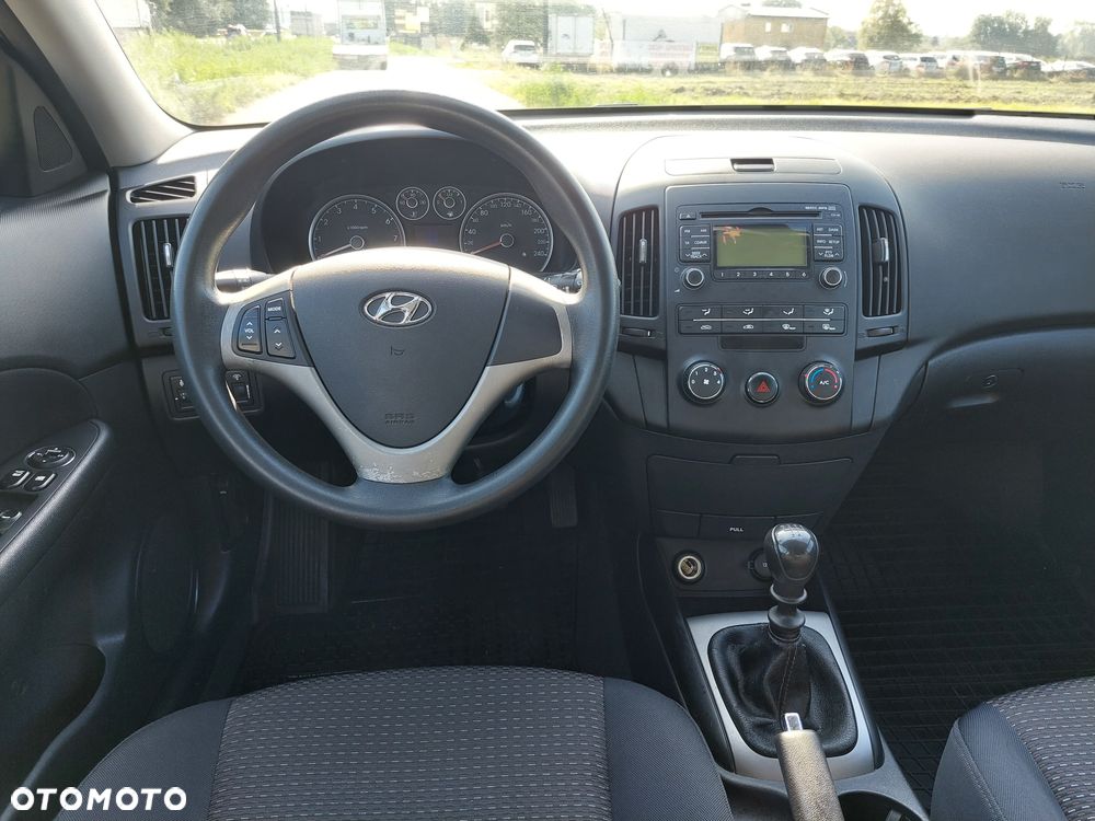 Hyundai i30 1.4 Classic + - 6