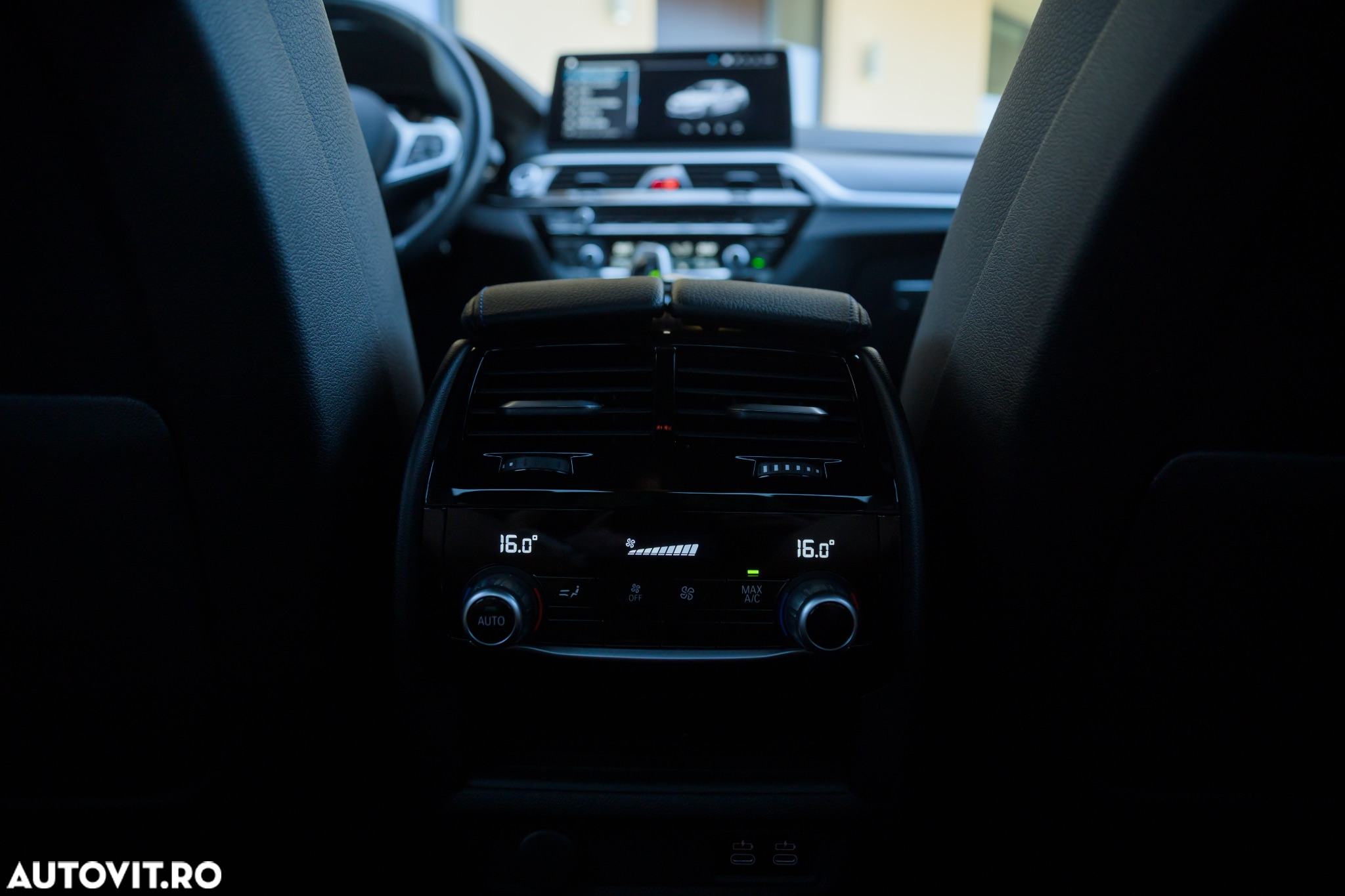 BMW Seria 5 530d xDrive AT MHEV - 18