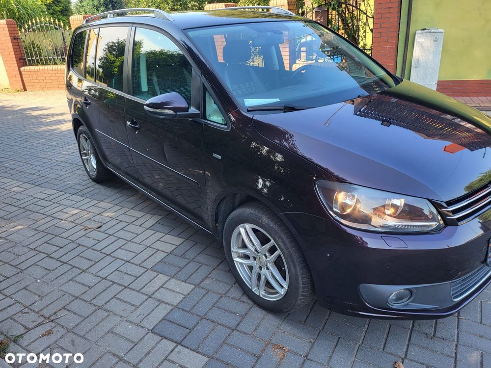 Volkswagen Touran - 1