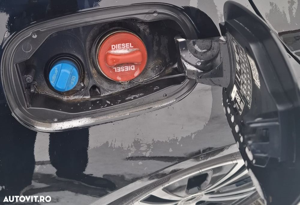 Mercedes-Benz E 220 d 9G-TRONIC - 17