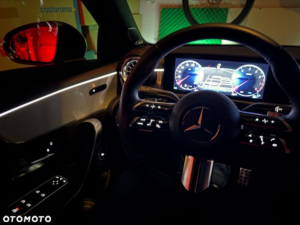 Mercedes-Benz CLA 200 7G-DCT - 30