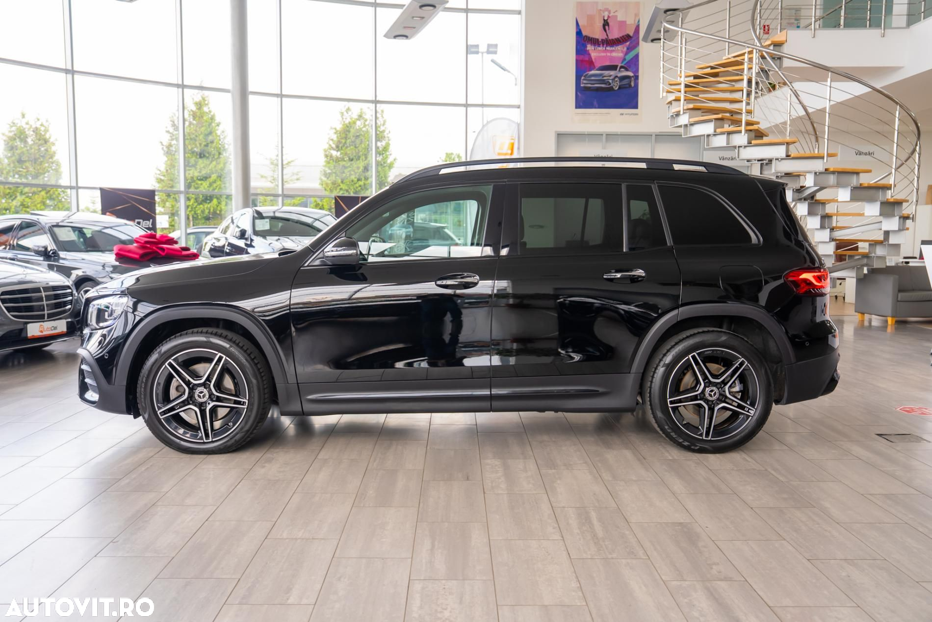 Mercedes-Benz GLB 220 d 4Matic 8G-DCT AMG Line - 10