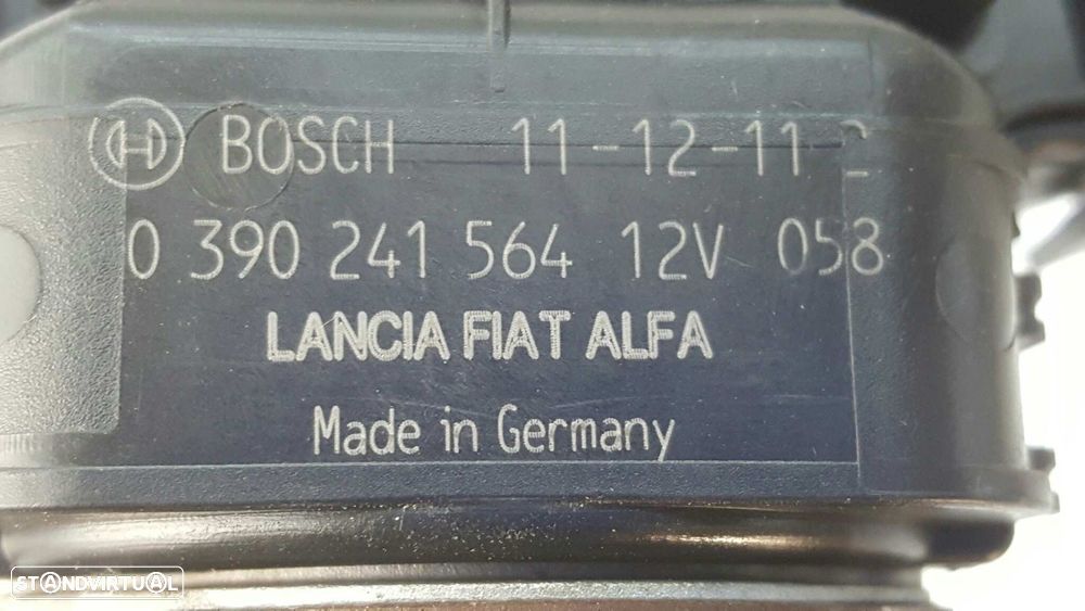 MOTOR LIMPA-VIDROS FRONTAL OPEL COMBO D CARGO L1H1 2,2T - 5