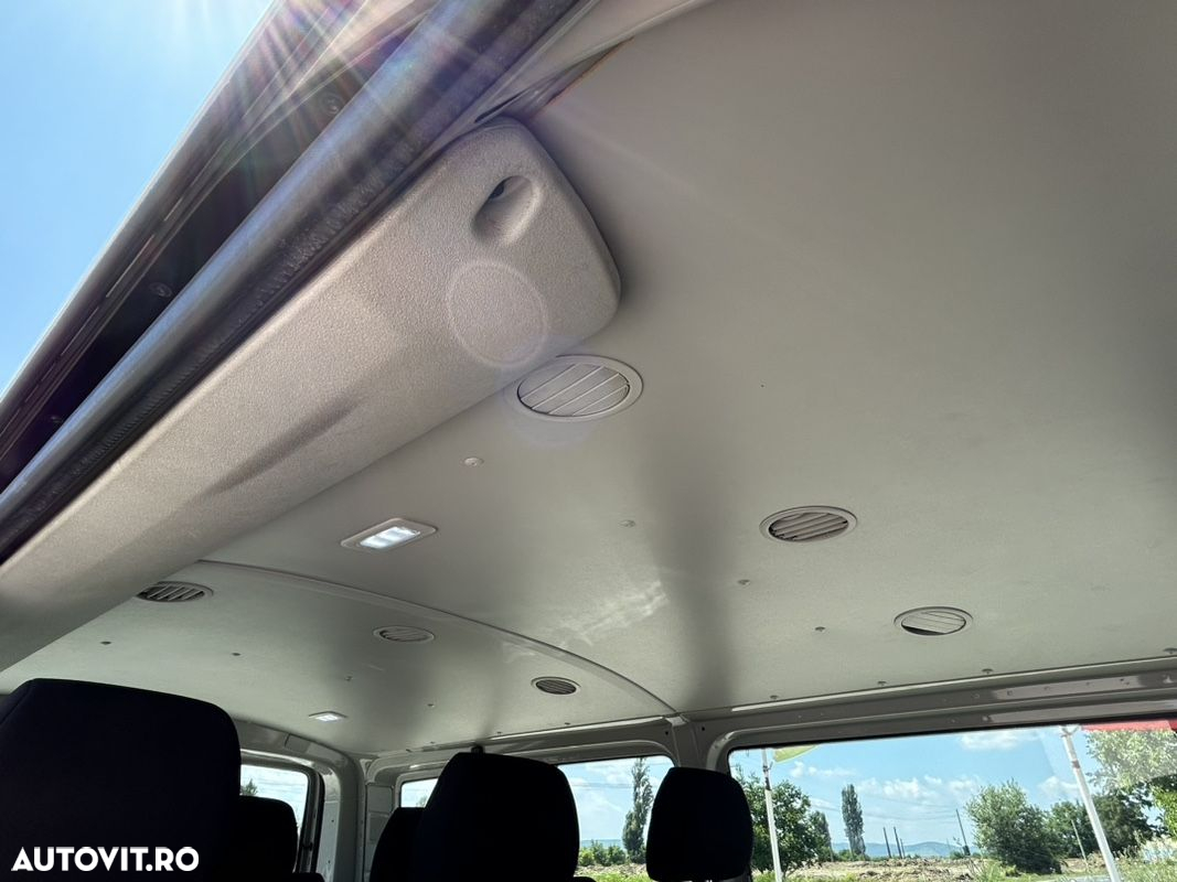 Volkswagen Transporter Sasiu CD T6.1 2.0 TDI 81 kW LR - 23