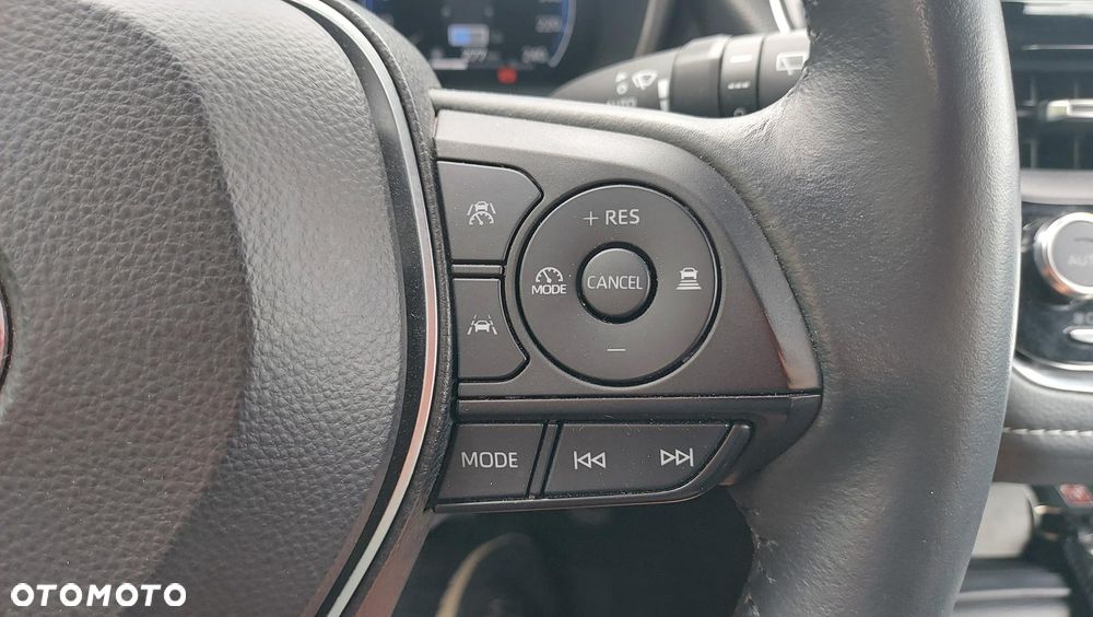 Toyota Corolla 1.8 Hybrid Comfort - 17