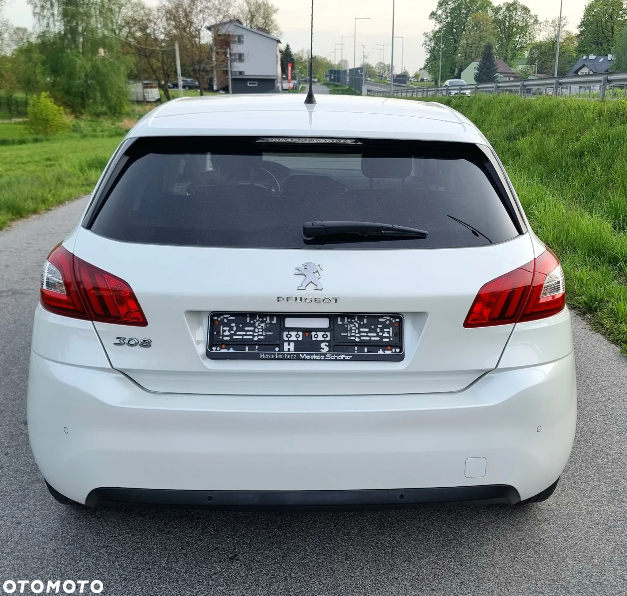 Peugeot 308 1.6 BlueHDi Allure S&S - 8