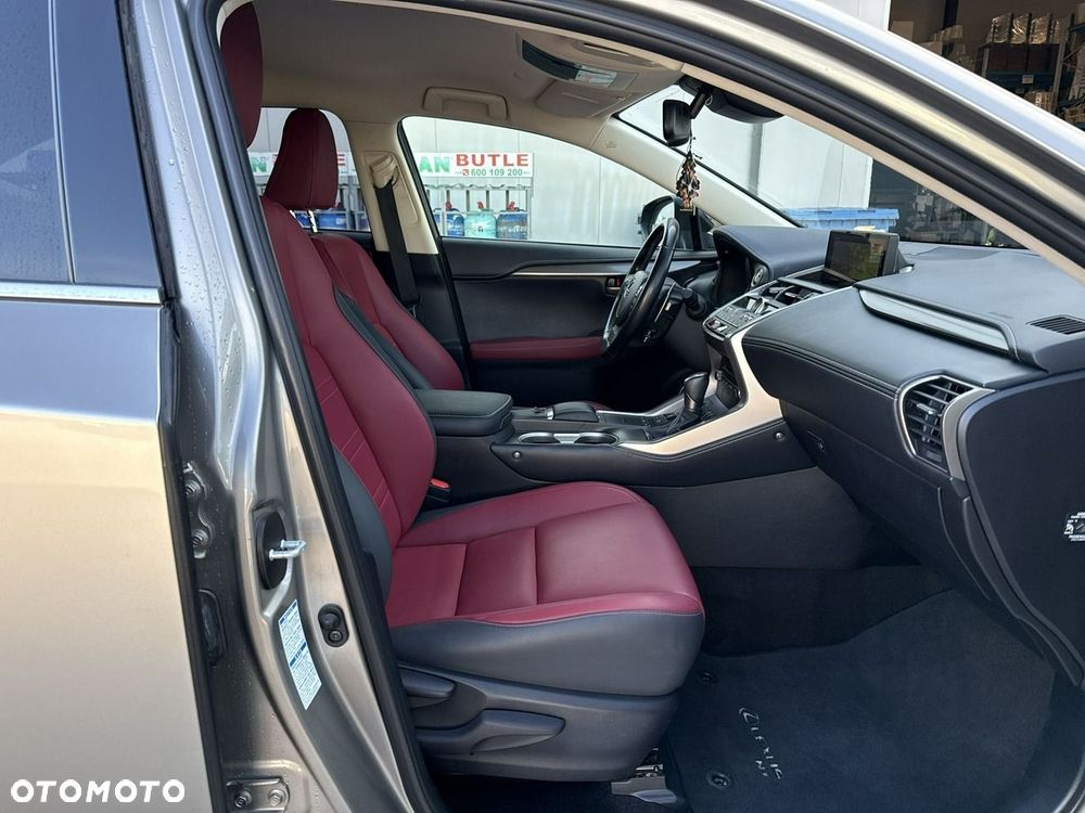 Lexus NX 300h F Impression AWD - 21