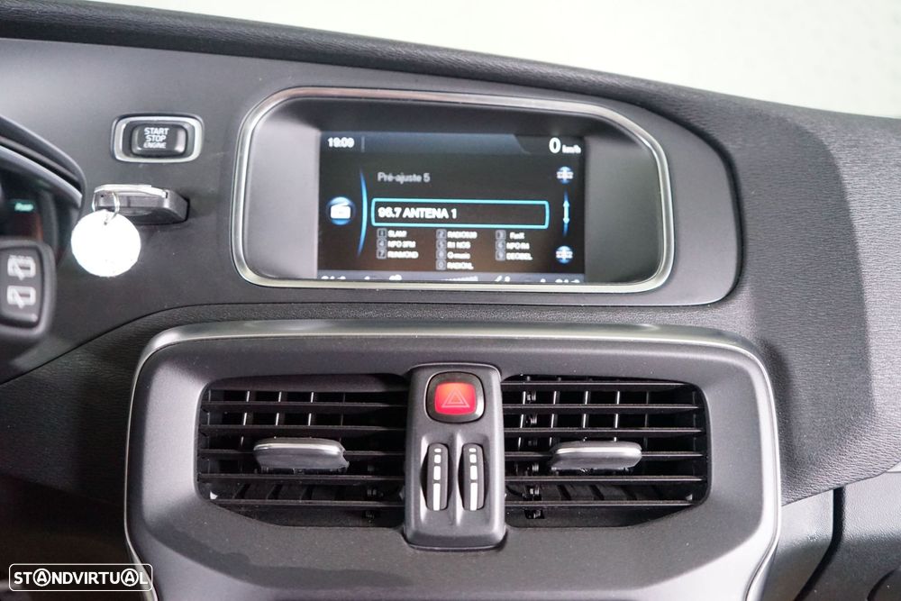 Volvo V40 1.6 D2 Summum - 33