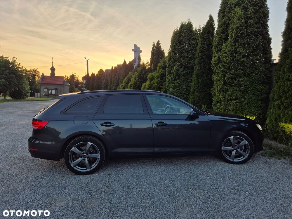 Audi A4 Avant 30 TDI S tronic advanced - 9