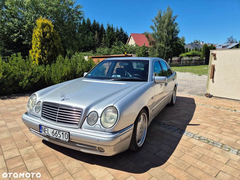 Mercedes-Benz Klasa E - 1