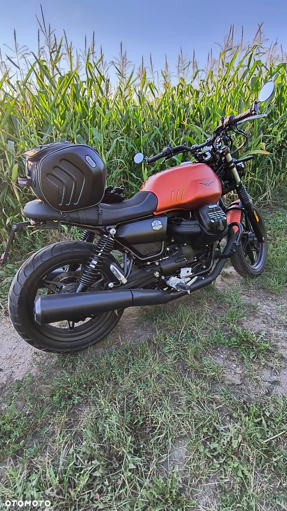Moto Guzzi V7 - 6